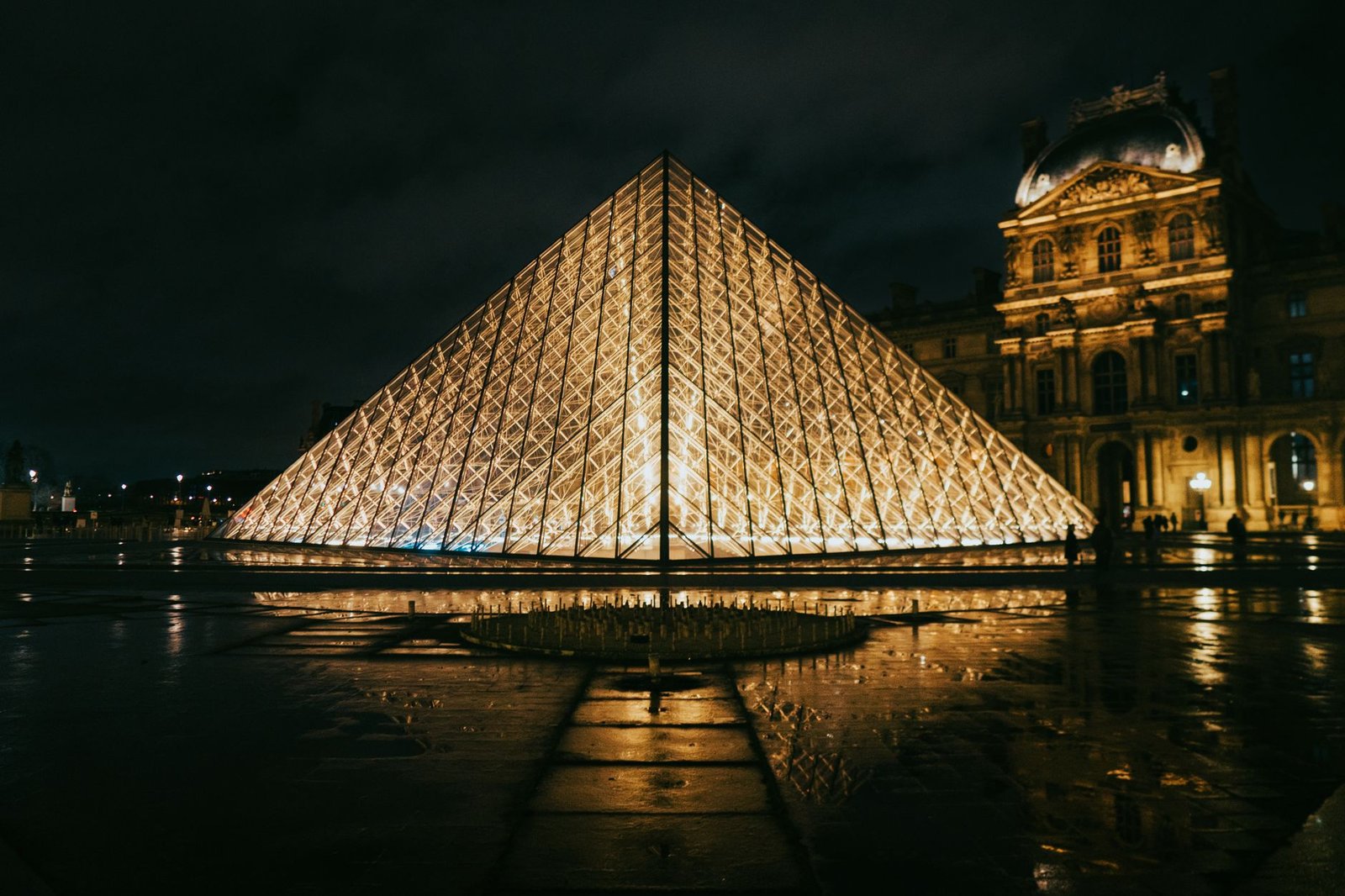Paris Nightlife Experience